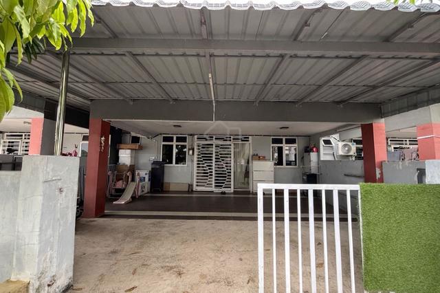 [BELOW MARKET] Teres Setingkat, Taman Merlimau Permai, Merlimau Melaka 1