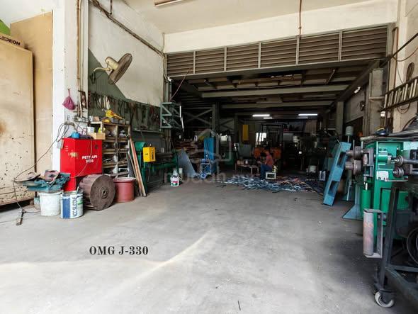 Meru Klang Double Storey Semi-D Factory Freehold 200 Amp 3000 Sqft 1