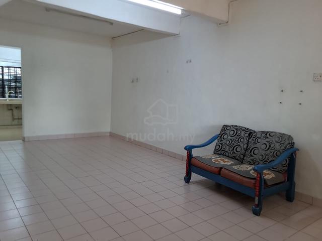 Taman Skudai Baru Jalan Hang jebat 双层廉价排楼出租 1