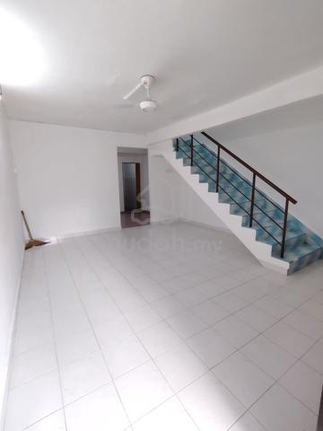 2 Storey Low Cost @ Jalan Teratai JOHOR JAYA ~New Paint Kitchen Extend 1