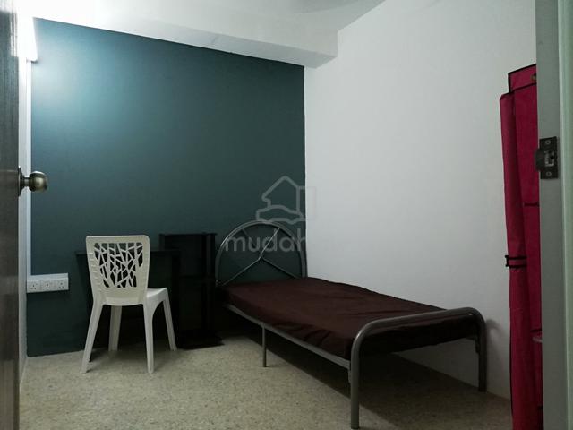 Miharja Apartment (LRT Maluri) 1