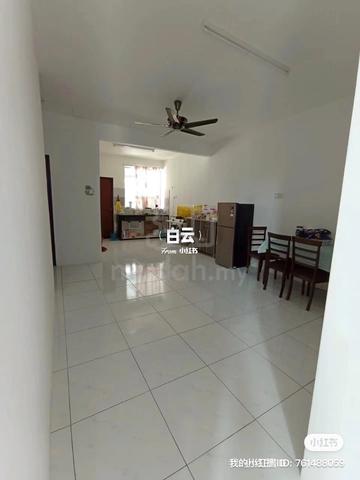 Master/Medium Room in Taman Penaga Changlon 1