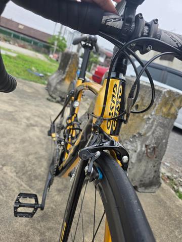 Gusto RCR Team Limited D20 Carbon Road Bike - photo 4 of 5
