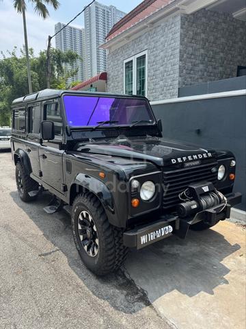 2000 Land Rover DEFENDER 2.5 110SW (M) - 1