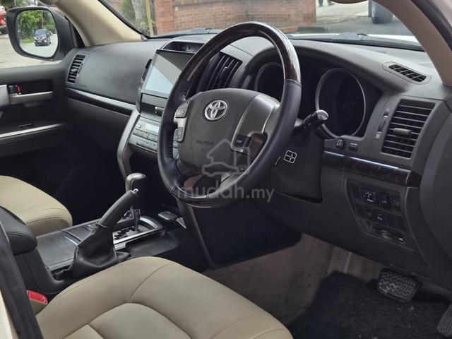 /14 Toyota LANDCRUISER 4.6 ZX PETROL CONVERT LC300 - 2