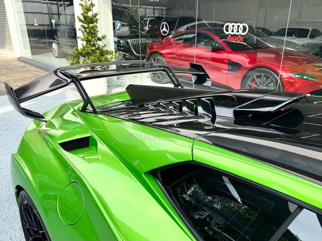 2022 Lamborghini Huracán Super Trofeo Omologata - 5