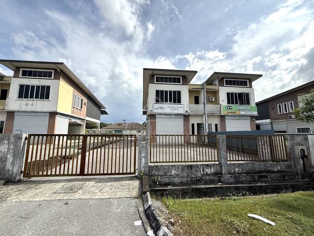 SEMI D, 2 Storey Warehouse, MATANG BATU 5 1