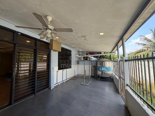 Double storey townhouse | Taman Amansutra | for sale 1