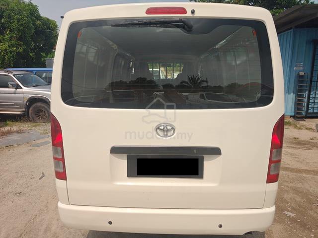 2017 Toyota Hiace Panel Van 2.5 (M) - 5