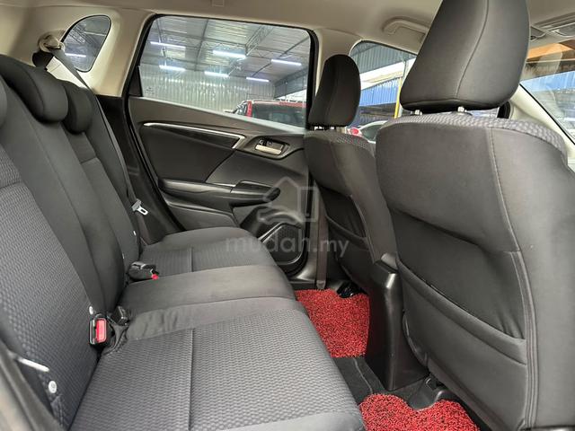 2018 Honda JAZZ 1.5 E - 4