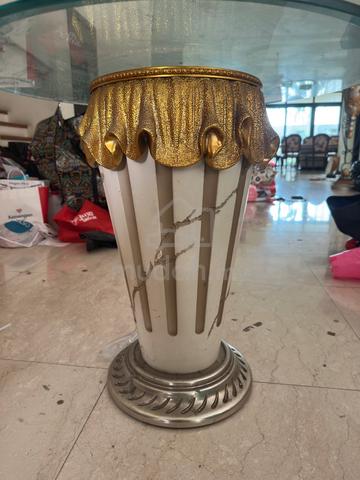 Carousel Image