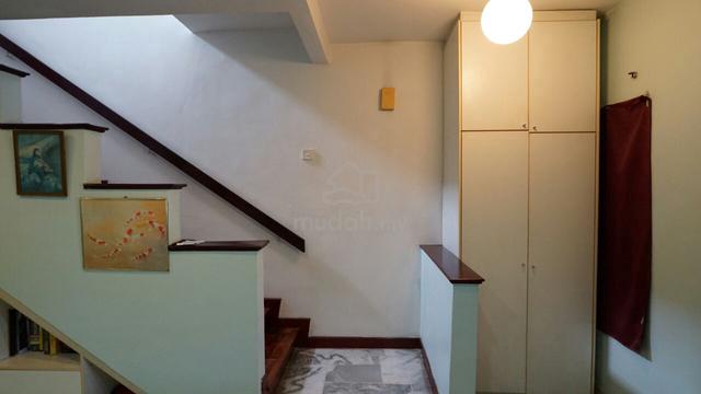 2sty house Taman Connaught, Cheras 22x75 Taynton view Midah 1
