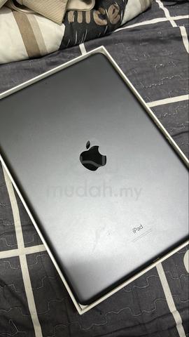 IPad 9th Generation (64GB) - photo 2 of 6