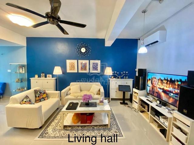 Decent & Fully Renovated & Extended 2 Storey Terrace @ Saleng Kulai 1