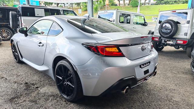 2023 Toyota GR86 2.4 RZ (M) GRADE 5A - 10K MILEAGE - 3