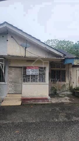 Single Storey House for rent at Jalan Puan, Kg. Baru 1