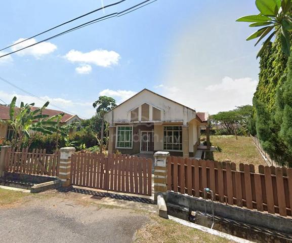 FREEHOLD [13,455 sqft. Bungalow] Krubong Perdana One Krubong Cheng 1
