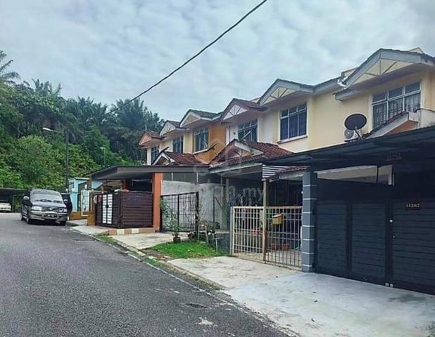 Fully Renovated 2Stry Jln Ara Bandar Putra Kulai 1
