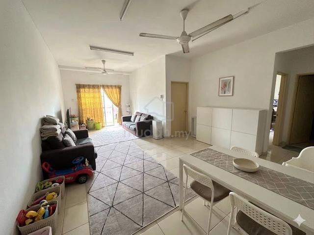 Sri Ixora Apartment 1