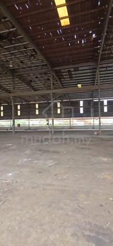 2 storey Taman Perindustrian Mahkota Beranang Lekas Sungai Lalang 1