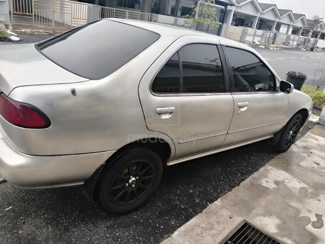 1995 Nissan SENTRA 1.6 L (A) - 4