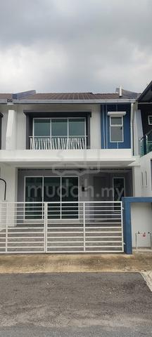 Selangor Serendah Leasehold 2-Storey Terraced House For Sale 1