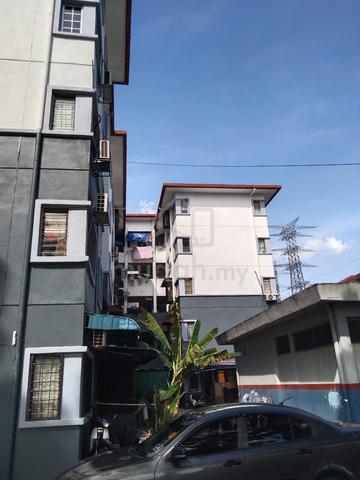 Pangsapuri Elina 1