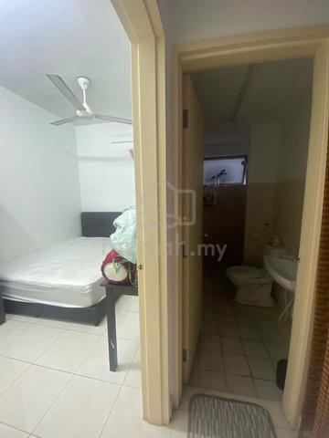 Female unit 200 meters away MRT sentul barat 1