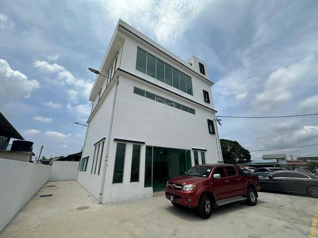 Pandamaran Double Storey Commercial Shop [ FACING MAIN ROAD! ] +EXTEND 1