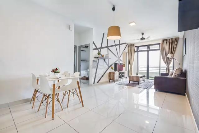 8 Min to Midvalley & Velocity @ 2-3 Room - Near LRT & MRT | Furnished 1