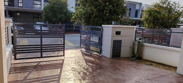 {FULLY FIRNISHED}  2 Storey Dahlia Clover U12 Cahaya Alam, Shah Alam 1
