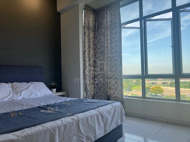 Master room with a great view in Pangsapuri Damai 4 rent 1