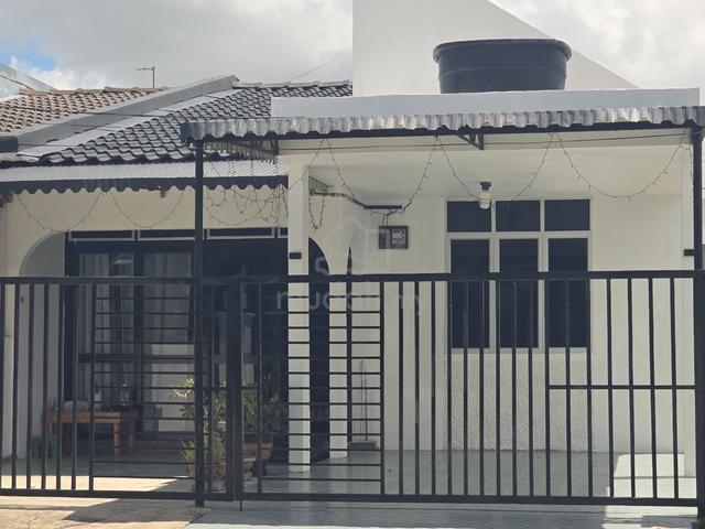 Rumah Semi D fully furnished untuk disewa. 1