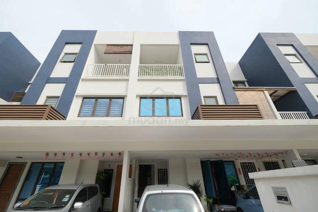 Ayden Townhouse @ Warisan Puteri, Sepang 1