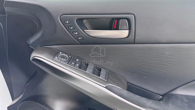 2023 Lexus IS300 2.0 F-SPORT  MODE BLACK 3 // TRD - 5