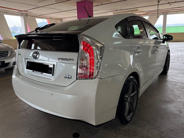 2013 Toyota PRIUS 1.8 LUXURY (HYBRID) ENHANCED (A) - 4