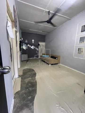Rumah Teres Setingkat Freehold Taman Kesumba Jawi Renovated 1