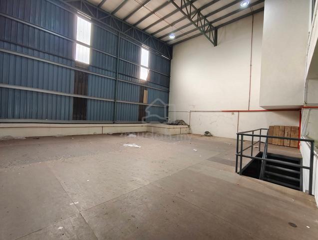 Permatang Tinggi 1.5 storey Semi Detached Warehouse for Rent 1