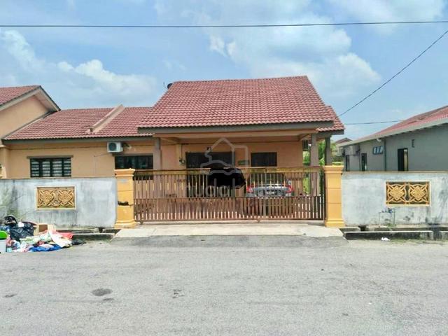 Kit cabinet โ
SemiD Setingkat di Indera Sempurna Kuantan 1