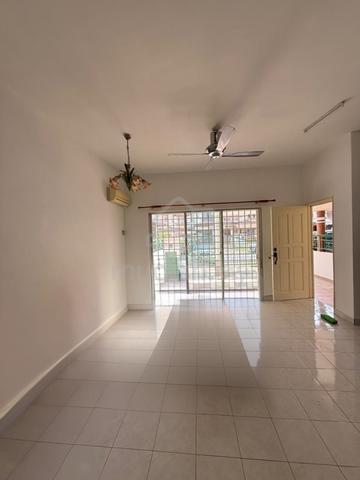 2 storey house @ taman bukit Subang shah alam 1