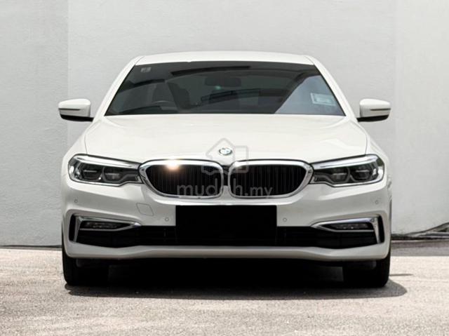 2019 Bmw 520i G30 2.0 (A) Full Service record - 3