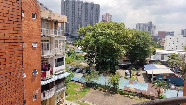Megah Court Apartment 4