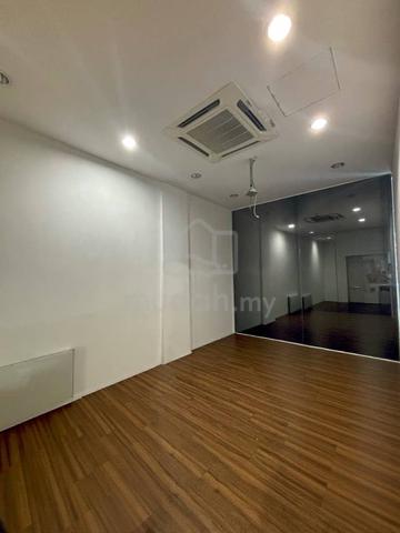 Bay Avenue Groundfloor Shoplot for rent 1