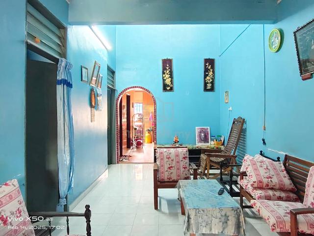 Single Storey terrace house at Tmn Perindustrian, Lukut Indah, PD, N9 2