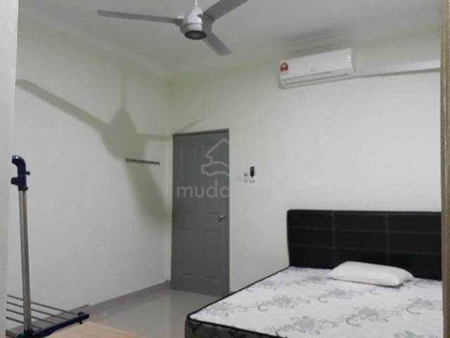 Furnished room at Desa Pujut 2 near KPJ, Petronas O. & SMK Merbau 1