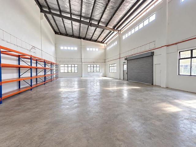 FOR RENT  1.5 Storey Semi-D Factory @Desa Cemerlang, 81800 Ulu Tiram 1