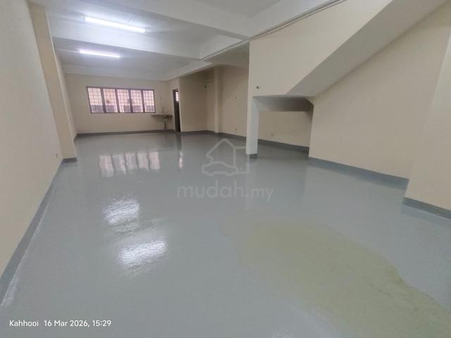 Sri Batu Caves 1st floor office/ store / Retail 1