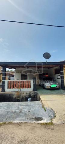 Teres setingkat End Lot Taman Kebaya Alor Gajah 1