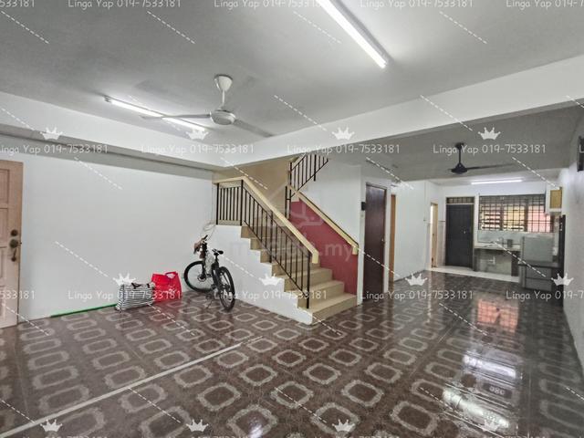 Skudai Taman sri pulai perdana Melay House for rent 1