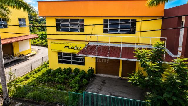 DOUBLE STOREY SEMI D SHOPLOT FOR RENT TASEK GELUGOR TOWN AREA Nr KTMB 1